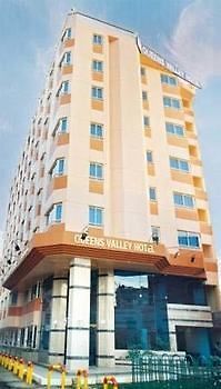 Queens Valley Hotel, Restaurants, Bars And Spa 樂蜀 外观 照片