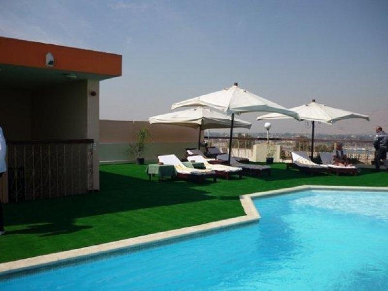 Queens Valley Hotel, Restaurants, Bars And Spa 樂蜀 外观 照片
